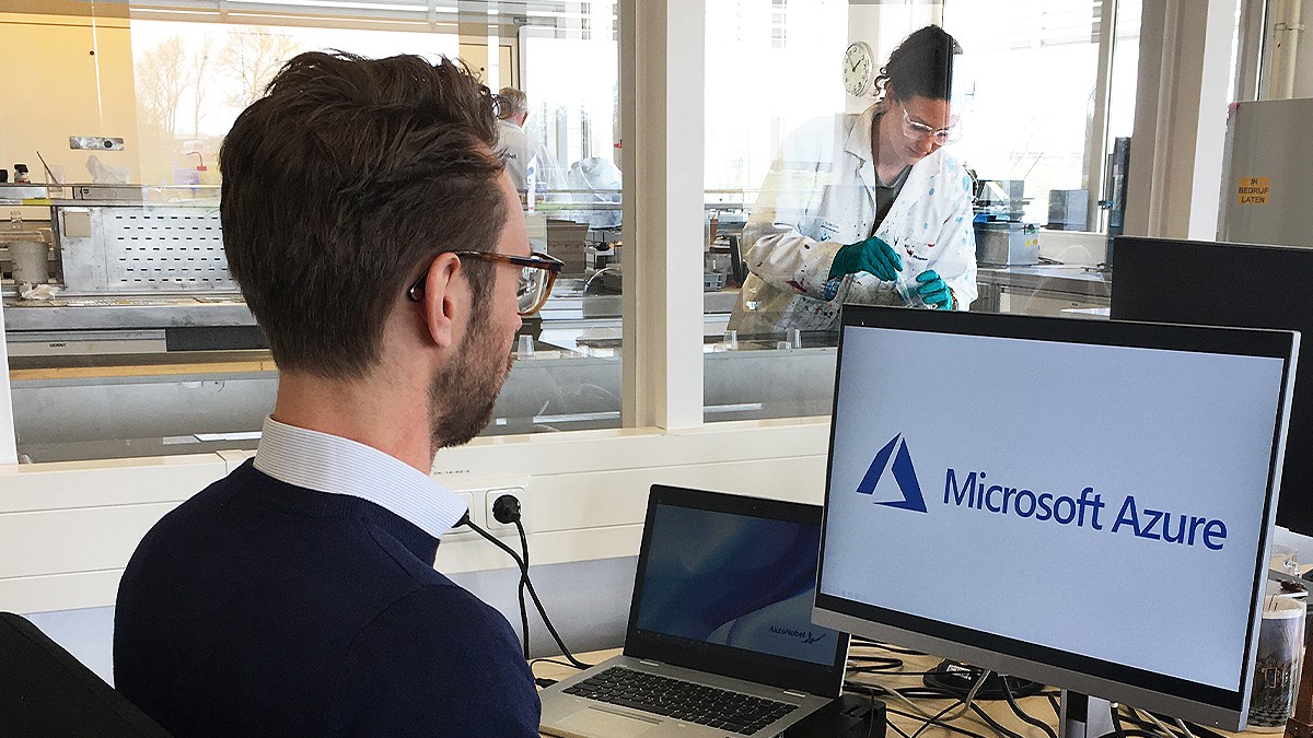 Microsoft y AzkoNobel desarrollan un laboratorio virtual para acelerar la innovación