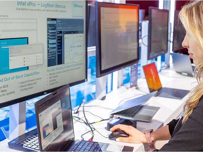 Intel lanza plataforma Intel vPro para empresas impulsada por AI