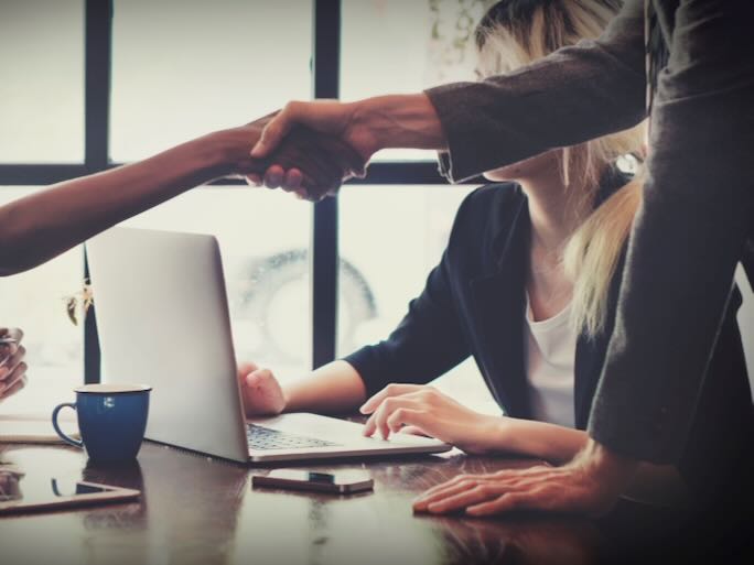 Las 8 innovaciones tecnológicas que revolucionarán la gestión de clientes y ventas en 2024